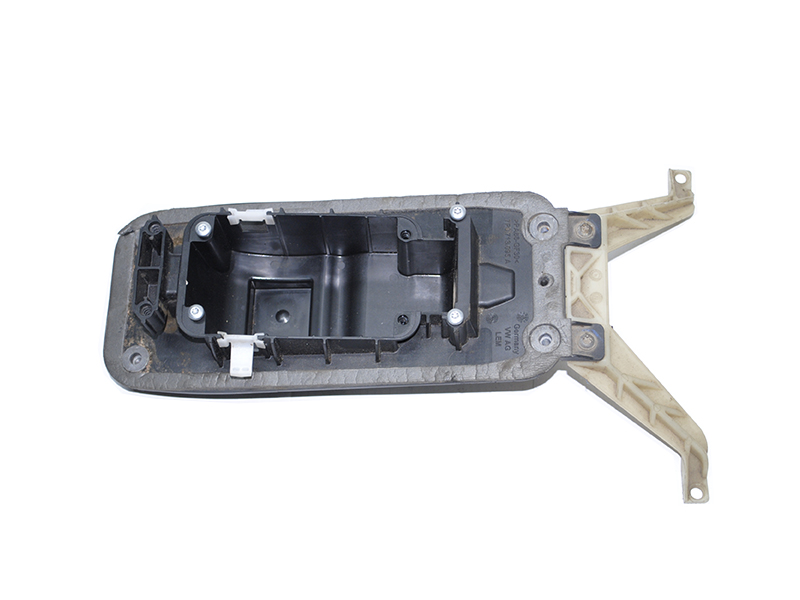 Кронштейн крепления кулисы АКПП VOLKSWAGEN TOUAREG 10-18 (ФОЛЬКСВАГЕН ТАУРЕГ) (7P0713095A, 4L0713855)