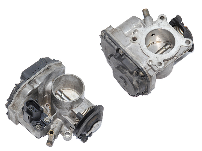 Дросельна заслінка 1.4i 1.6i механічна VOLKSWAGEN POLO 94-02 (ФОЛЬКСВАГЕН ПОЛО) (030133064F)