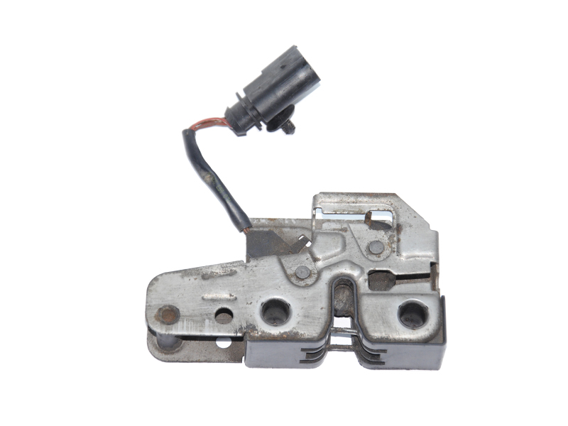 Замок капота VOLKSWAGEN TOUAREG 02-10 (ФОЛЬКСВАГЕН ТУАРЕГ) (7L0823509C)