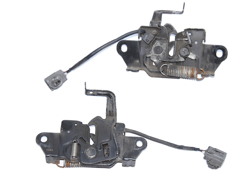 Замок капота с датчиком MAZDA 6 (GJ) 12-21 (МАЗДА 6 GJ) (GHP9-56-620, GHP956620, GHP9-56-620A, GHP956620A,