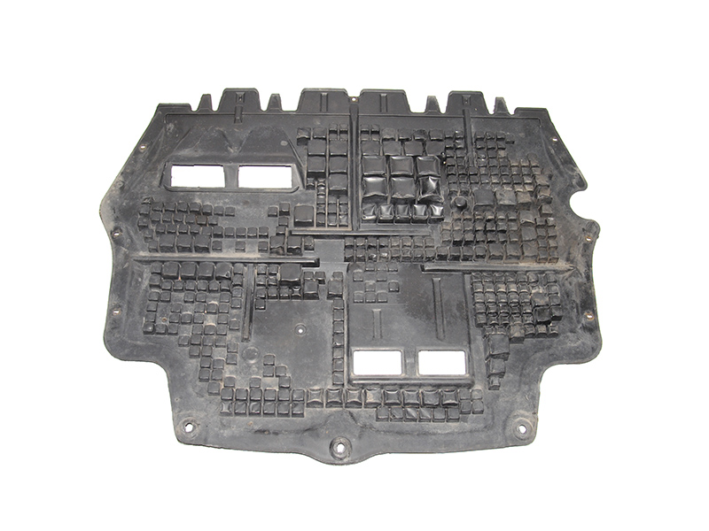 Защита под двигатель пластик VOLKSWAGEN PASSAT B6 05-10 (ФОЛЬКСВАГЕН ПАССАТ В6) (3C0825237G, 3C0825235L)