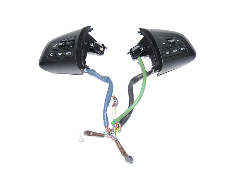 Кнопки многофункциональные в руль 09- MAZDA CX-7 06-12 (МАЗДА CX-7) (EH47-66-4M0, EH47664M0)
