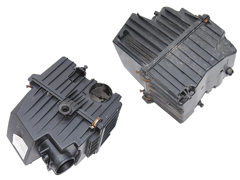 Корпус воздушного фильтра 2.2 MZR-CD MAZDA CX-7 06-12 (МАЗДА CX-7) (R2AX13Z02)