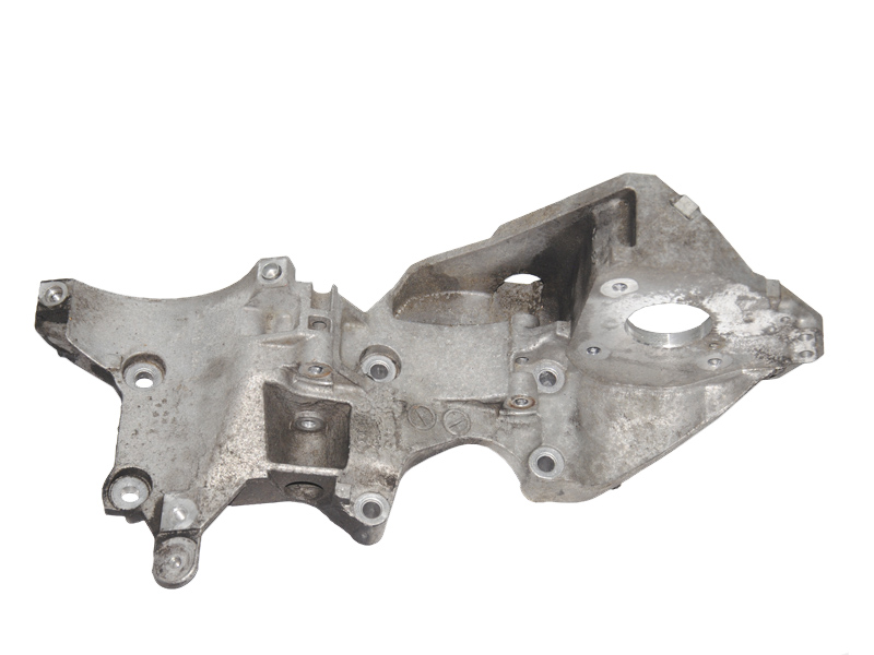 Кронштейн генератора 1.6TDI 2.0TDI VOLKSWAGEN PASSAT B7 10-15 (ФОЛЬКСВАГЕН ПАСCАТ B7) (03L903143Q)