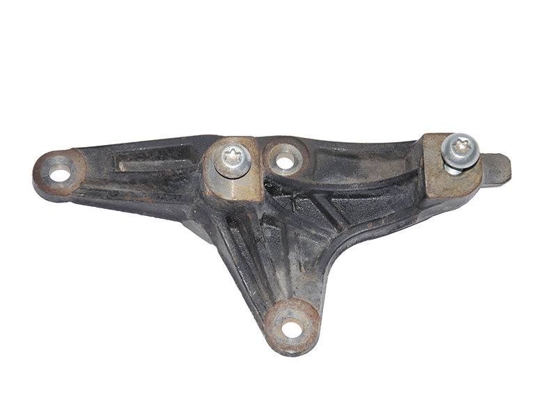 Кронштейн двигуна 1.6 D4-D TOYOTA AURIS 2012-2018 (ТОЙОТА АУРІС) (43457-0F040, 434570F040)