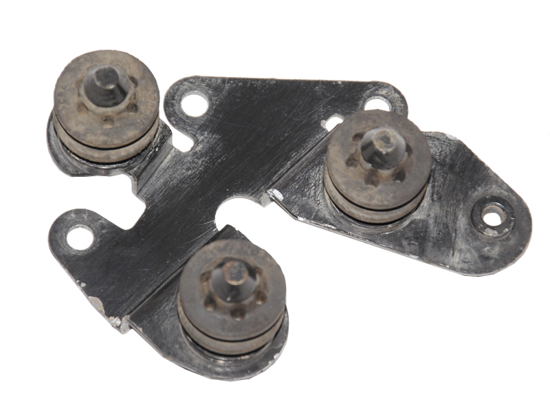 Кронштейн крепления блока ABS VOLKSWAGEN PASSAT B7 10-15 (ФОЛЬКСВАГЕН ПАСCАТ B7) (3AA614235)