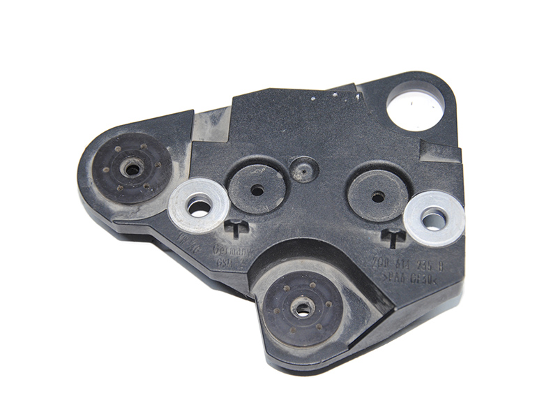 Кронштейн крепления блока ABS Vw Audi Seat Skoda (VAG) (2Q0614235B, 2Q0614235)