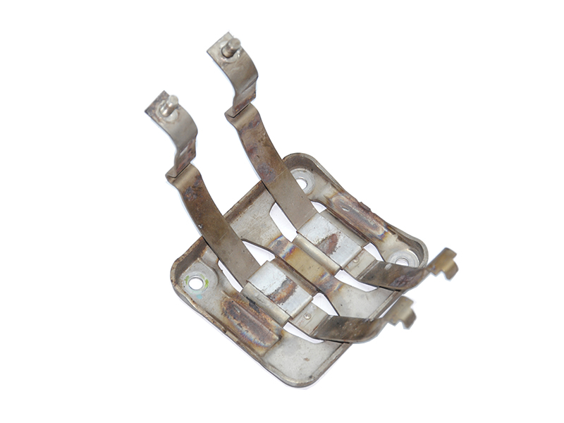Кронштейн крепления катализатора 2.0DCI RENAULT KOLEOS 2008-2016 (РЕНО КОЛЕОС) (20817JG70A)