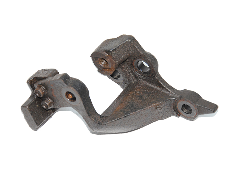 Кронштейн подушки двигателя 2.2 MZR-CD задний MAZDA CX-7 06-12 (МАЗДА CX-7) (EH64-39-010, EH6439010)