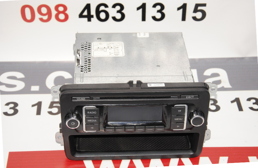 Магнитола VOLKSWAGEN JETTA 10-18 (ФОЛЬСКАВАГЕН ДЖЕТТА) (5K0035156A)