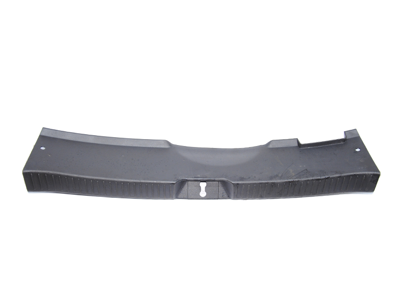 Накладка порога багажника внутренняя MAZDA CX-7 06-12 (МАЗДА CX-7) (EH446889X)