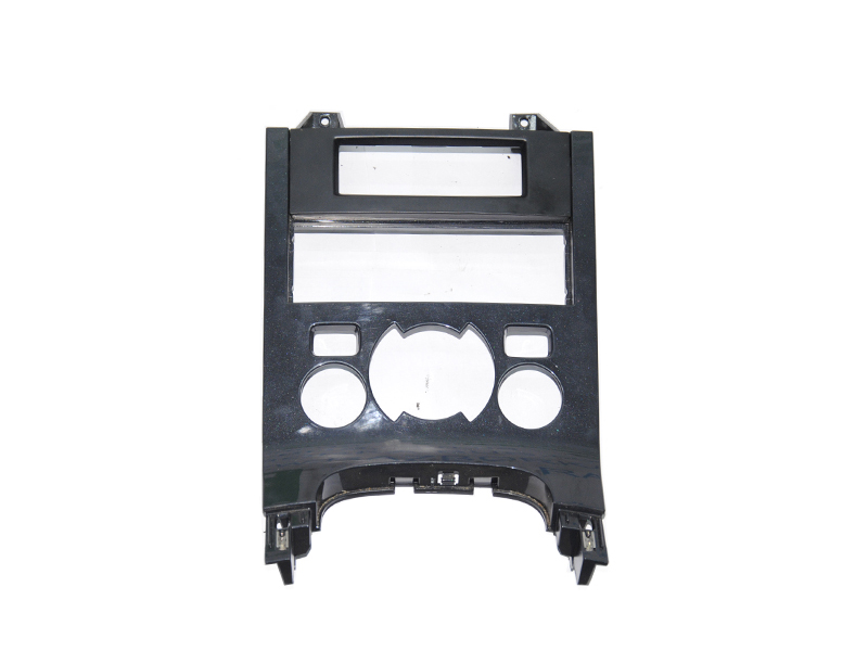 Накладка торпедо центральная PEUGEOT 3008 09-16 (ПЕЖО 3008) (9685099777)