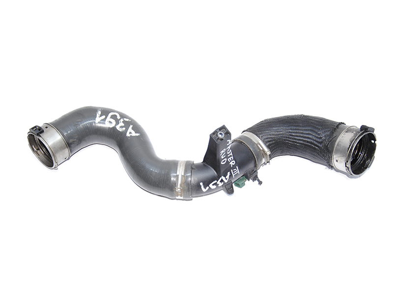 Патрубок інтеркулера від радіатора до дросельної заслінки 2.3DCI (bi-turbo) RWD RENAULT MASTER 10-(РЕНО МАСТЕР)