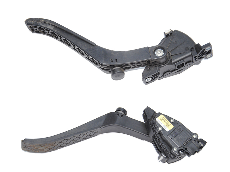 Педаль газу електрична Англ. VOLKSWAGEN TOUAREG 02-10 (ФОЛЬКСВАГЕН ТУАРЕГ) (7L0723507E)