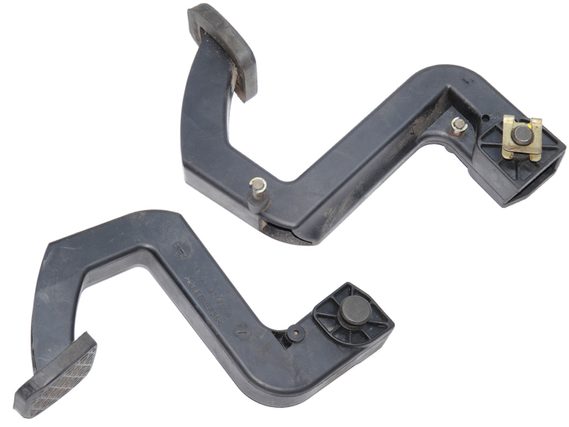 Педаль сцепления MERCEDES-BENZ VITO 638 96-03 (МЕРСЕДЕС ВИТО 638) (А6382900416, 6382900416)