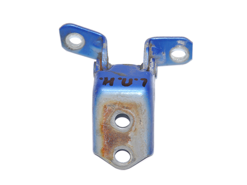 Петля двери передней левой нижняя MAZDA CX -5 12-17 (МАЗДА CX 5) (D461-58-210A, D46158210A)