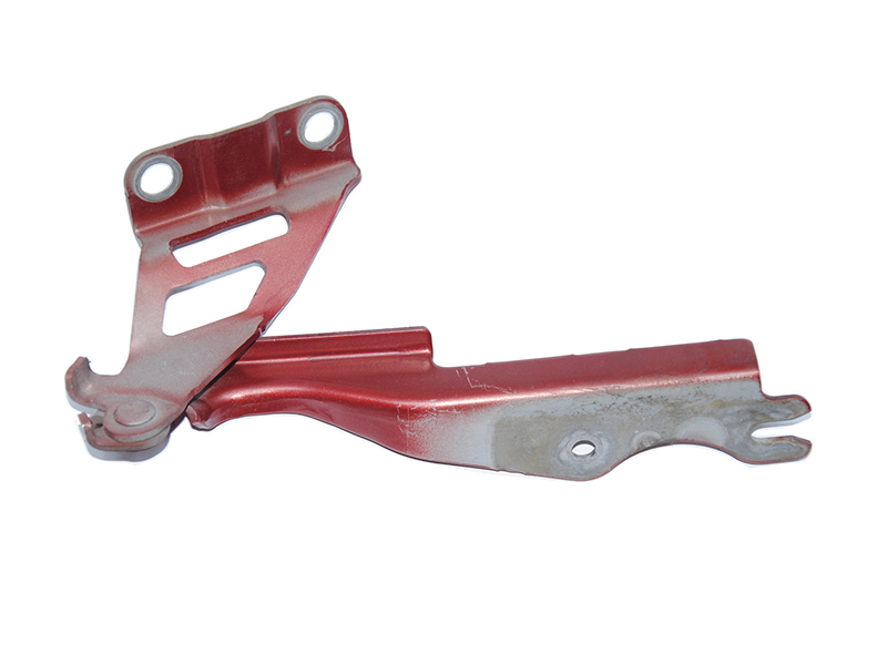 Петля капота ліва MAZDA 6 (GJ) 12-21 (МАЗДА 6 GJ) (GHP952420B)