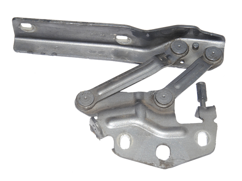 Петля капота правая VOLKSWAGEN PASSAT B6 05-10 (ФОЛЬКСВАГЕН ПАССАТ В6) (3C0823302D, 3C0823302С)