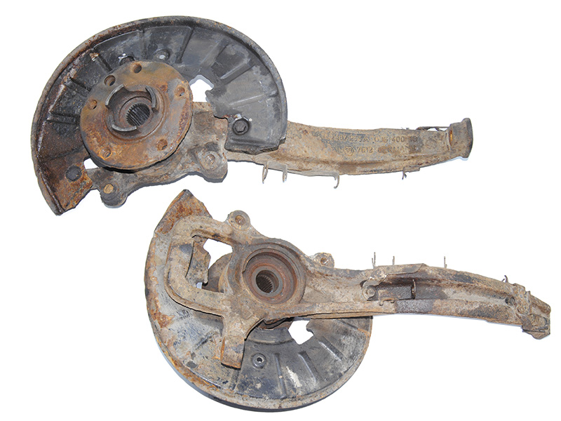 Поворотный кулак передний правый под ABS VOLKSWAGEN TOUAREG 02-10 (ФОЛЬКСВАГЕН ТУАРЕГ) (7L0407258A)