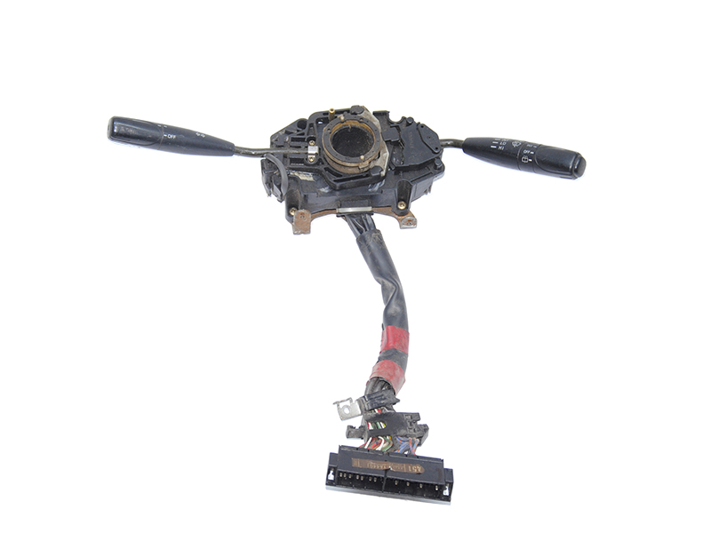 Підкермовий перемикач у зборі TOYOTA COROLLA E90 1987-1994 Інші товари (84310-1A440, 843101A440)