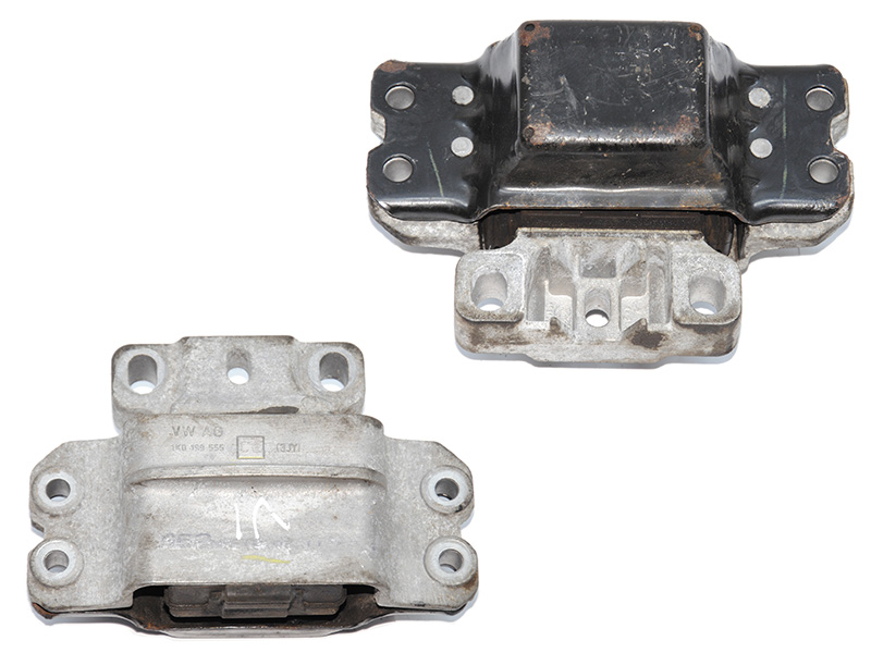 Подушка мотора левая 1.6TDI (КПП) VOLKSWAGEN JETTA 10-18 (ФОЛЬСКАВАГЕН ДЖЕТТА) (1K0199555CE)