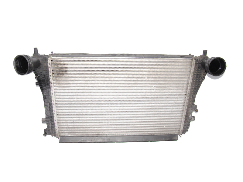 Радіатор інтеркулера 2.0TDI VOLKSWAGEN PASSAT B6 05-10 (ФОЛЬКСВАГЕН ПАССАТ В6) (3C0145805G)