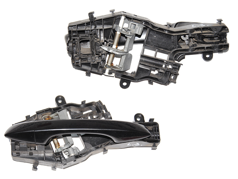 Ручка дверей зовнішня задня ліва VOLKSWAGEN PASSAT B8 14-23 (ФОЛЬКСВАГЕН ПАСCАТ B8) (510837811H, 510837205D, 510839167, 510837879A, 510837811E)