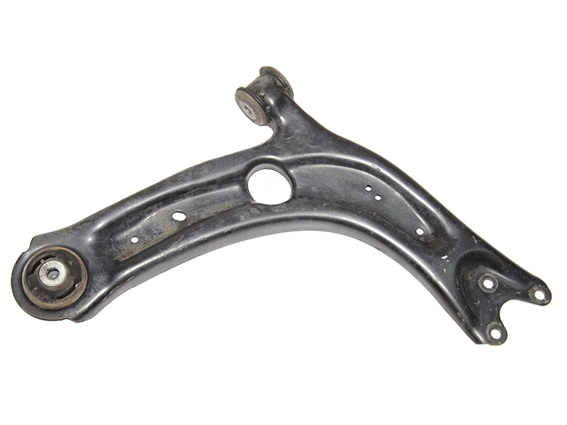 Рычаг передний правый нижний VOLKSWAGEN PASSAT B8 14-23 (ФОЛЬКСВАГЕН ПАСCАТ B8) (3Q0407154B)