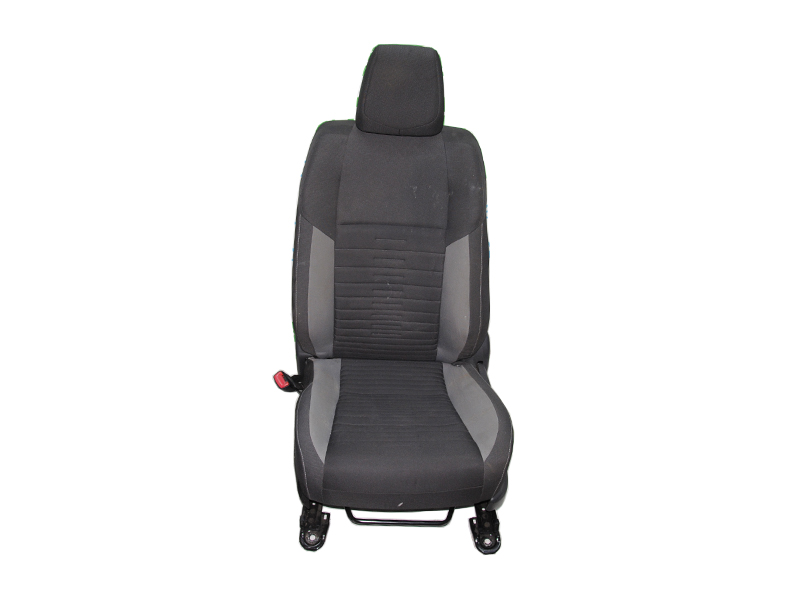 Сидіння переднє ліве TOYOTA AURIS 2012-2018 (ТОЙОТА АУРІС) (72020-02440, 71630-02620, 71074-0ZL30C0, 71552-02630,