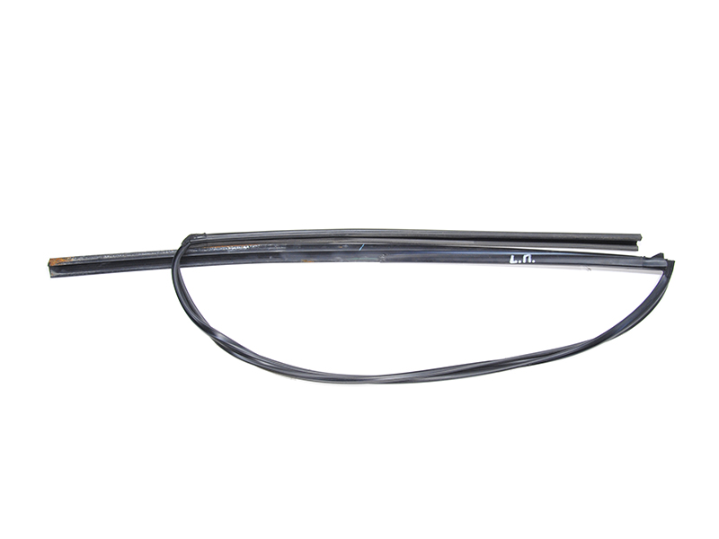Ущільнювач скла дверей передніх лівих MAZDA CX-7 06-12 (МАЗДА CX-7) (EG21-59-605E, EG2159605E)
