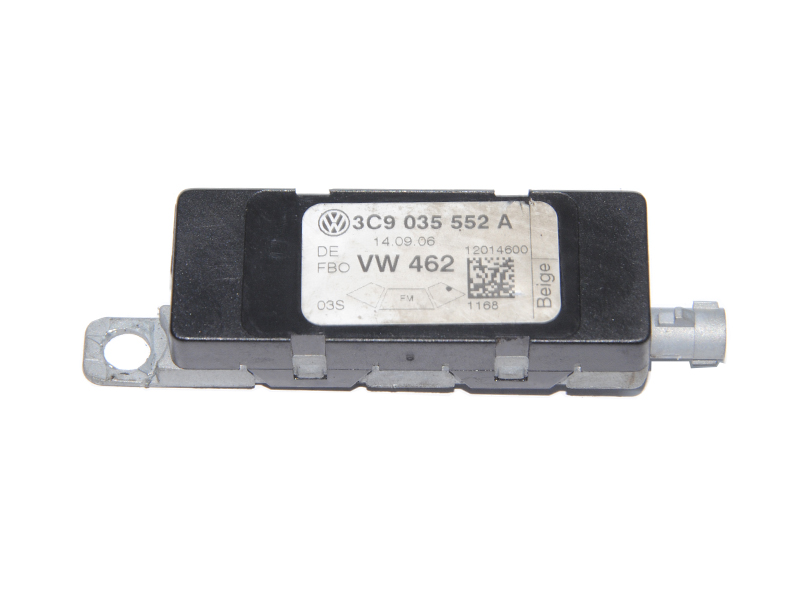 Усилитель антены VOLKSWAGEN PASSAT B6 05-10 (ФОЛЬКСВАГЕН ПАССАТ В6) (3C9035552A)