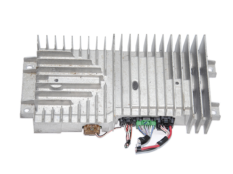 Усилитель звука аудиосистемы Bose MAZDA CX-7 06-12 (МАЗДА CX-7) (EH4466920)