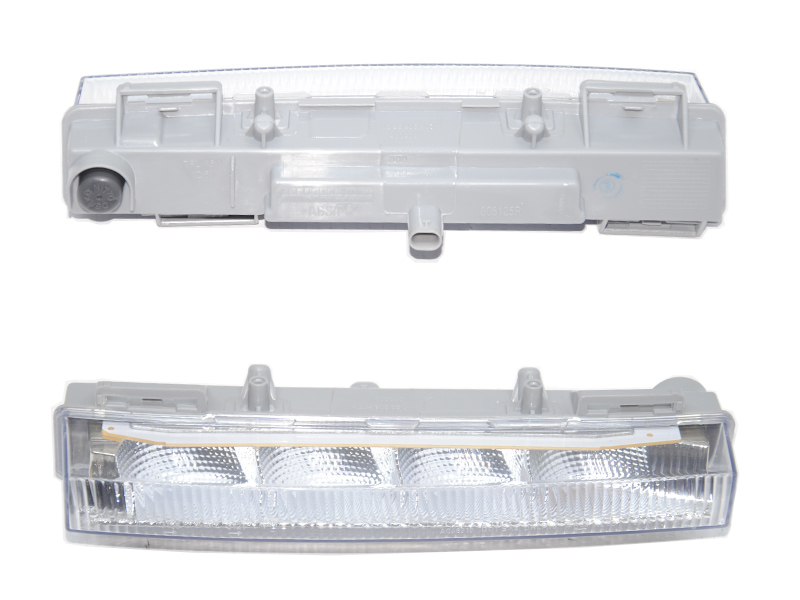 Фара дневного освещения правая LED (Новая) MERCEDES-BENZ W166 ML350 ML400 X204 GLK350 12-15 (A2049065501, 2049065501)