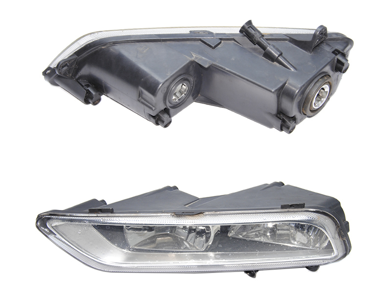 Фара противотуманная левая VOLKSWAGEN PASSAT B7 10-15 (ФОЛЬКСВАГЕН ПАСCАТ B7) (3AA941661A)