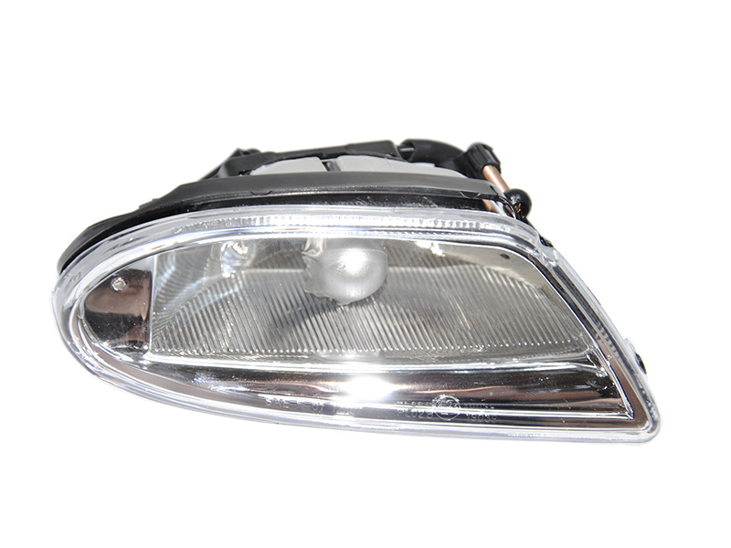 Фара протитуманна права (Нова не оригінальна) Mercedes-Benz W163 ML320 ML350 ML500 (1638200428)