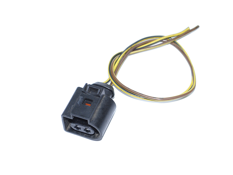 Фишка, разъем 2 пина VOLKSWAGEN PASSAT B8 14-23 (ФОЛЬКСВАГЕН ПАСCАТ B8) (8P0973722, 1418589, 1418588)
