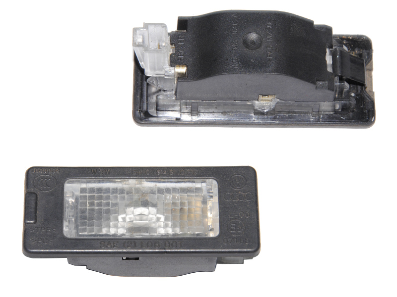Фонарь подсветки номера VOLKSWAGEN PASSAT B7 10-15 (ФОЛЬКСВАГЕН ПАСCАТ B7) (5N0943021, 1K9943021A)