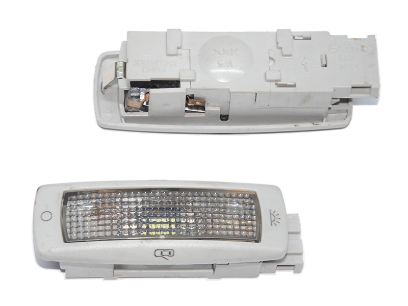 Фонарь салона VOLKSWAGEN PASSAT B7 10-15 (ФОЛЬКСВАГЕН ПАСCАТ B7) (3B0947291)