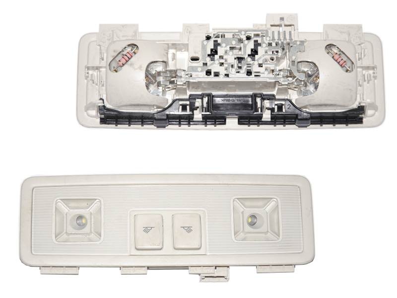 Фонарь салона задний VOLKSWAGEN PASSAT B8 14-23 (ФОЛЬКСВАГЕН ПАСCАТ B8) (5G0947291K, 5G0947291R)