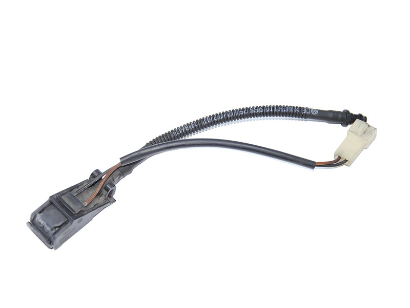 Форсунка омивача лобового скла VOLKSWAGEN TOUAREG 02-10 (ФОЛЬКСВАГЕН ТУАРЕГ) (6E0955986B)